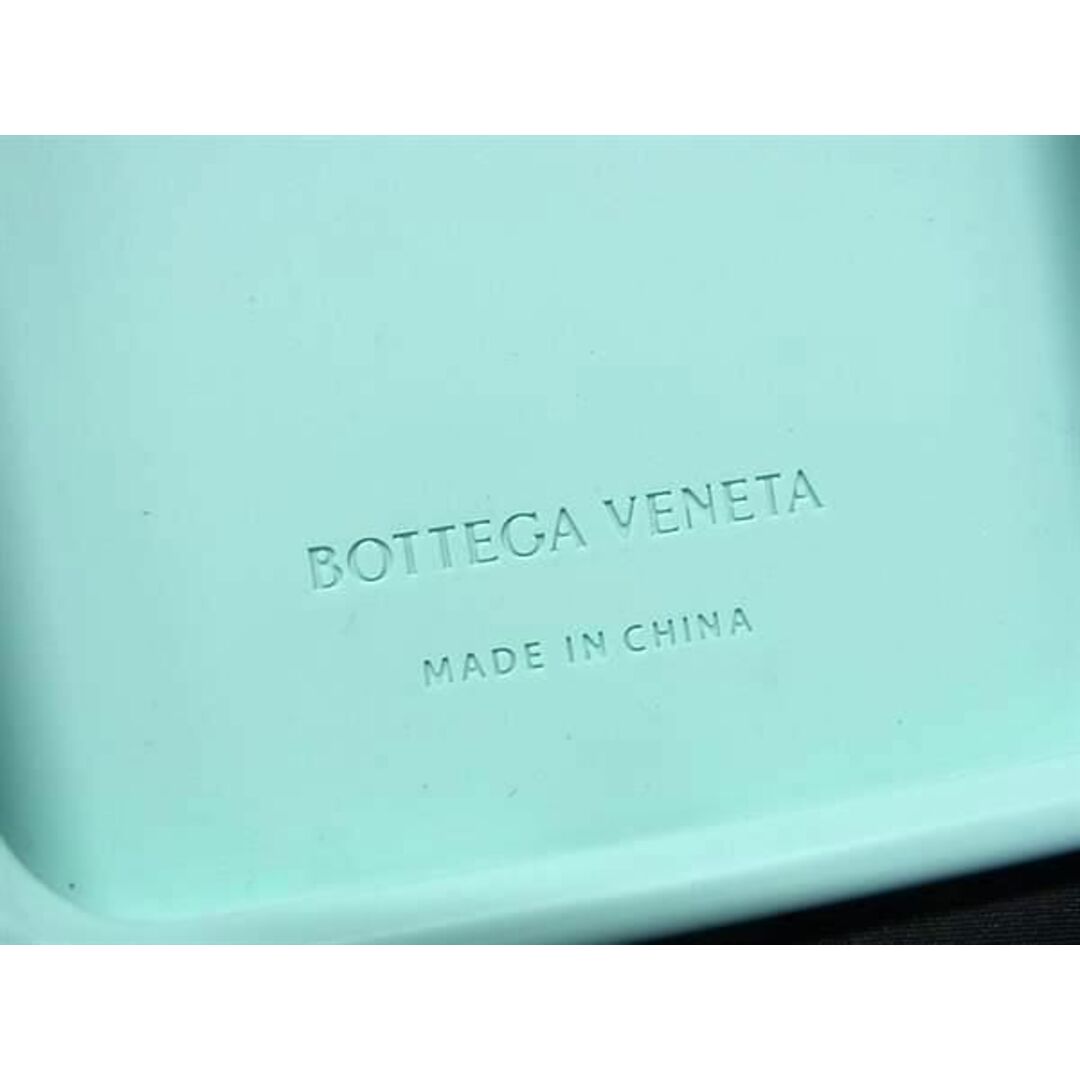 Bottega Veneta(ボッテガヴェネタ)の■極美品■ BOTTEGA VENETA ボッテガヴェネタ ラバー iPhone14 Pro対応 アイフォンケース スマホケース ライトブルー系 AV5415 レディースのアクセサリー(その他)の商品写真