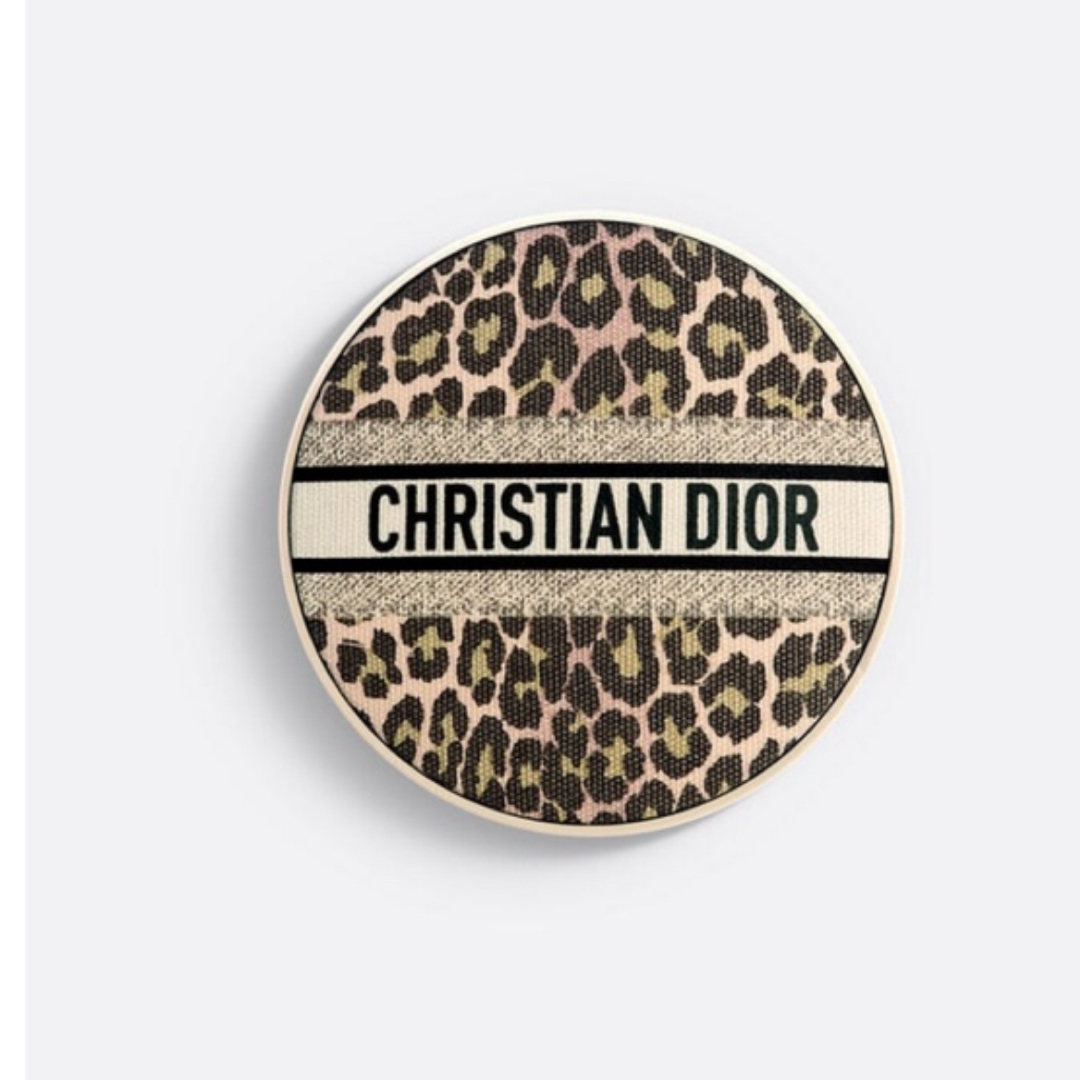 Dior(ディオール)のDior スキン フォーエヴァー クッションパウダー ミッツァ エディション   コスメ/美容のベースメイク/化粧品(ファンデーション)の商品写真