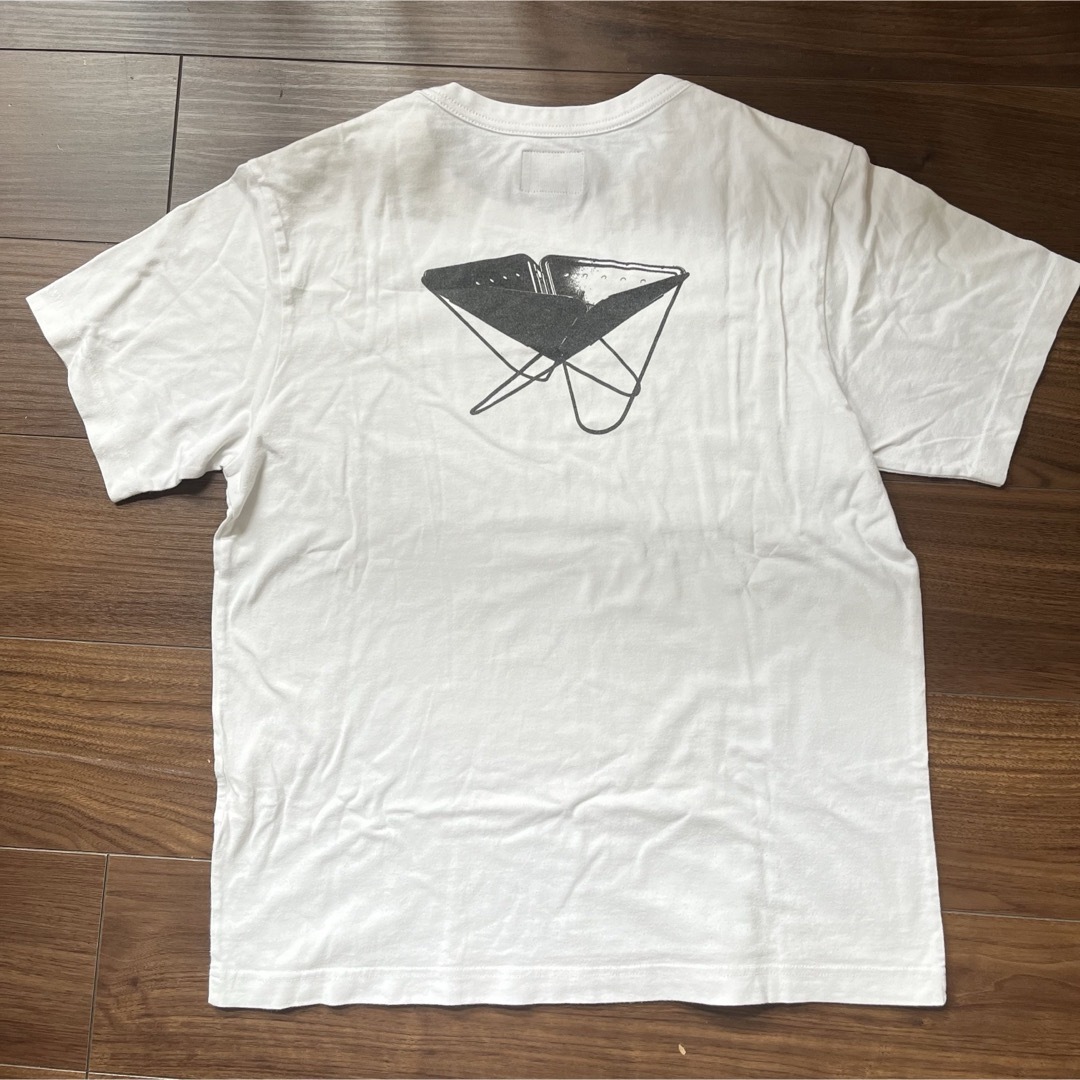 Snow Peak(スノーピーク)のスノーピーク ジャーナルスタンダードレリューム 焚き火台 Tシャツ メンズのトップス(Tシャツ/カットソー(半袖/袖なし))の商品写真