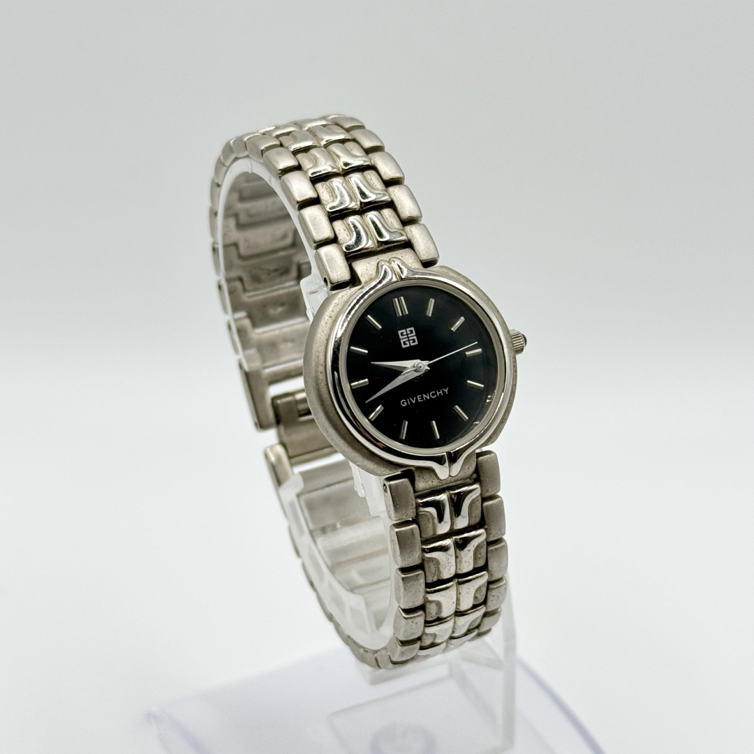 GIVENCHY(ジバンシィ)のGIVENCHY ジバンシイ QZ SP.019.XV黒文字盤 レディース腕時計 レディースのファッション小物(腕時計)の商品写真