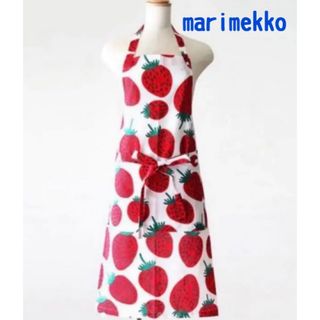 marimekko - 新品　marimekko  マリメッコ   エプロン　いちご柄　苺　マンシッカ