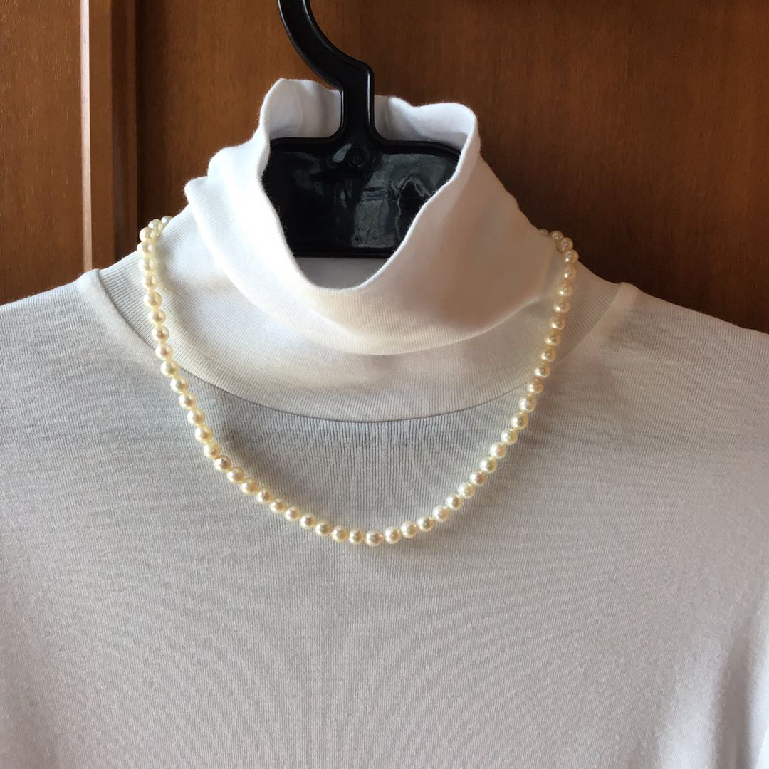 ベビーパール　本パールネックレス　真珠ネックレス　く20 レディースのアクセサリー(ネックレス)の商品写真