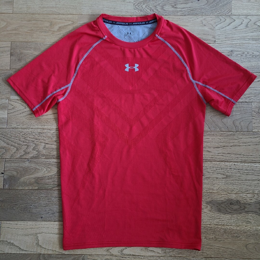 UNDER ARMOUR(アンダーアーマー)のアンダーアーマー 半袖 メッシュ メンズのトップス(Tシャツ/カットソー(半袖/袖なし))の商品写真