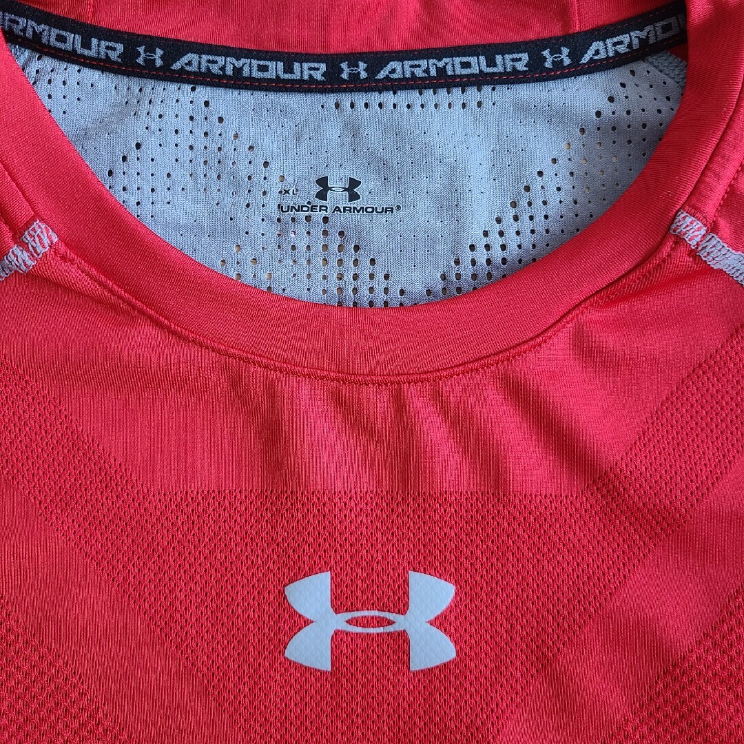 UNDER ARMOUR(アンダーアーマー)のアンダーアーマー 半袖 メッシュ メンズのトップス(Tシャツ/カットソー(半袖/袖なし))の商品写真