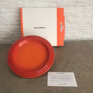 ルクルーゼ(LE CREUSET)の新品　ル・クルーゼ　ラウンドプレート　18 オレンジ(食器)