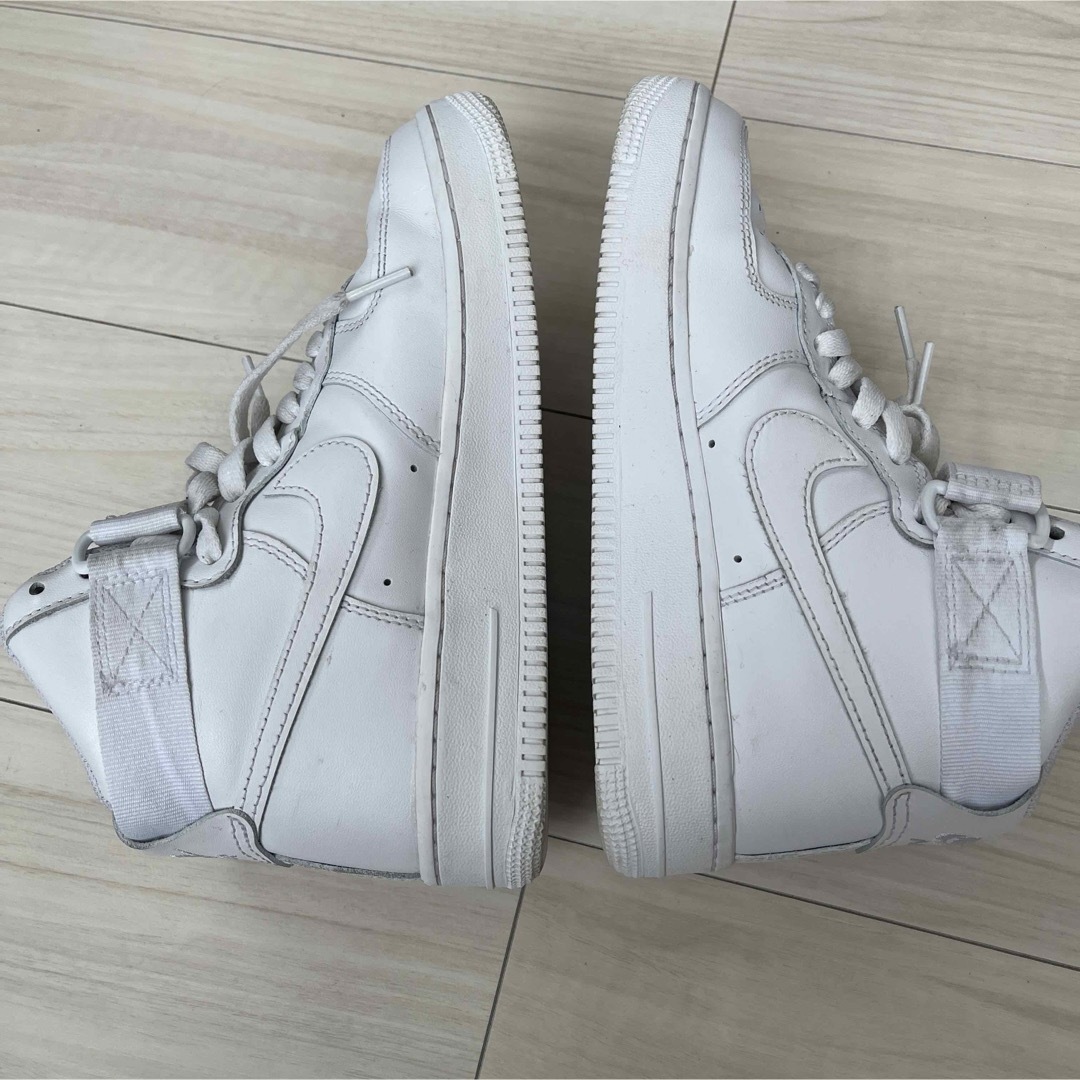 NIKE(ナイキ)のNIKE AIRFORCE1 エアフォースワン Hi 白 レディースの靴/シューズ(スニーカー)の商品写真