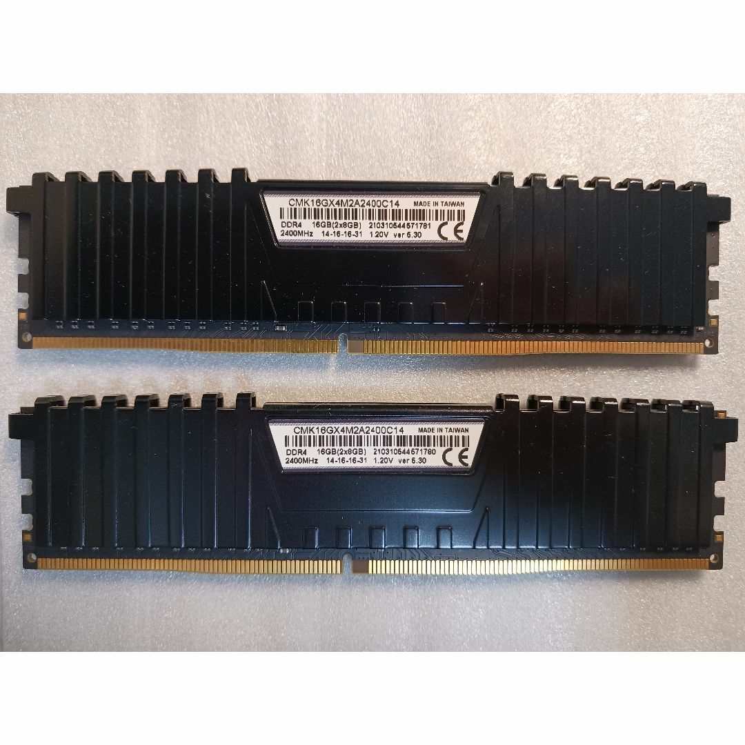 CORSAIR VENGEANCE LPX 8GBx2=16GB DDR4 スマホ/家電/カメラのPC/タブレット(PCパーツ)の商品写真