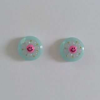 ❁お花ニコちゃんピアス❁(ピアス)