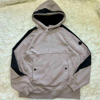 モンクレール(MONCLER)の【美品】モンクレール　パーカー　ベージュ　XL(パーカー)