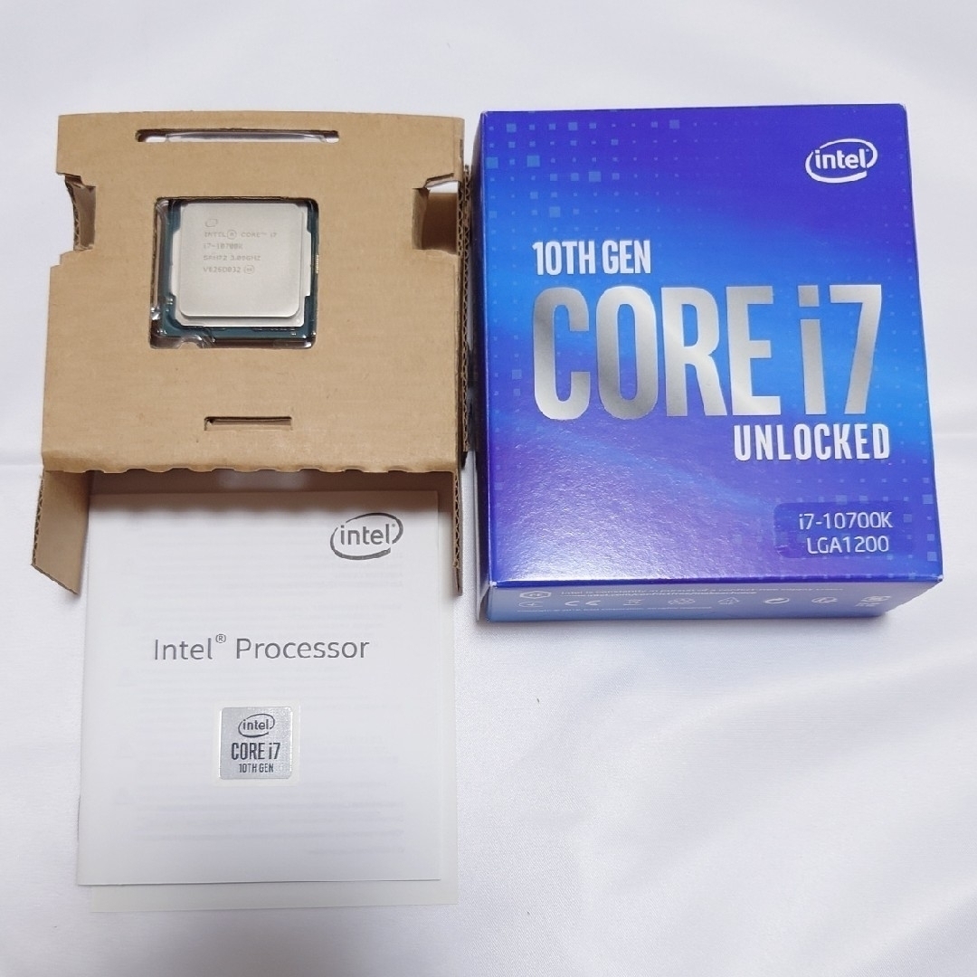 intel(インテル)のintel Core i7 10700K スマホ/家電/カメラのPC/タブレット(PCパーツ)の商品写真