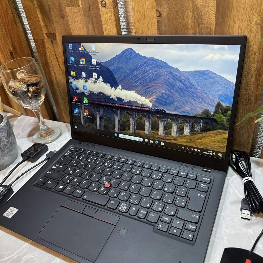 Lenovo(レノボ)のThinkpad X1 Carbon☘️SSD256GB/i5第10世代☘️ スマホ/家電/カメラのPC/タブレット(ノートPC)の商品写真