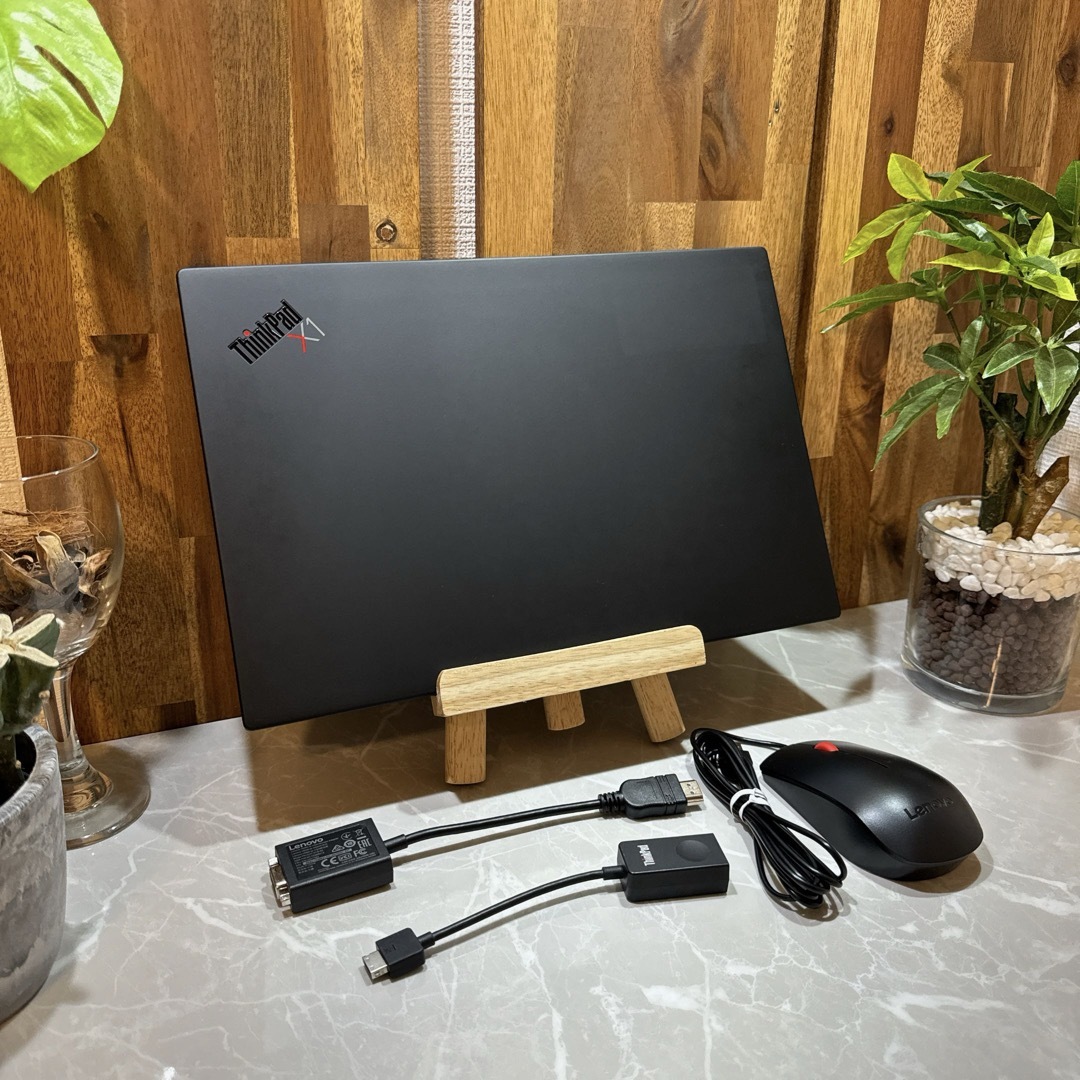 Lenovo(レノボ)のThinkpad X1 Carbon☘️SSD256GB/i5第10世代☘️ スマホ/家電/カメラのPC/タブレット(ノートPC)の商品写真