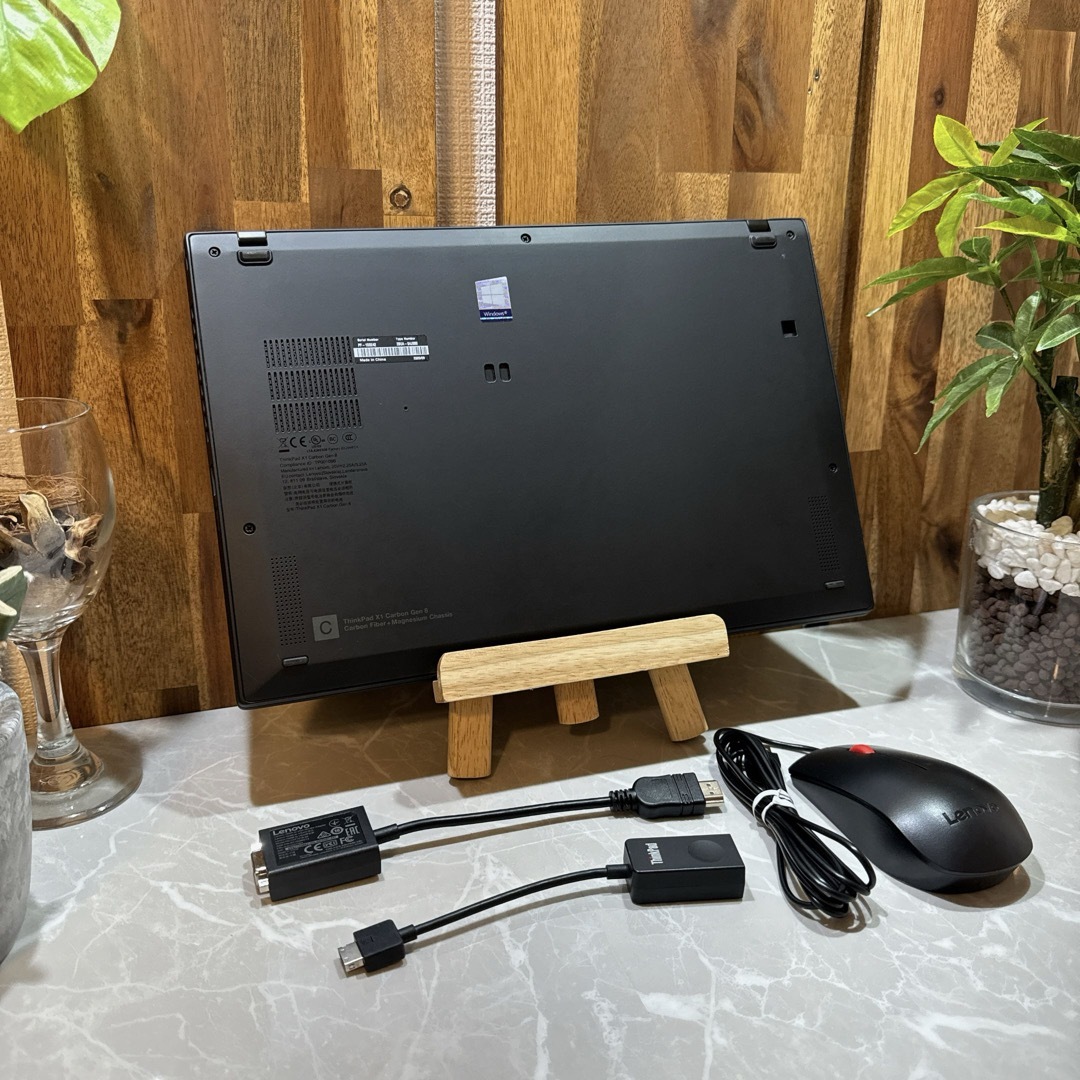 Lenovo(レノボ)のThinkpad X1 Carbon☘️SSD256GB/i5第10世代☘️ スマホ/家電/カメラのPC/タブレット(ノートPC)の商品写真