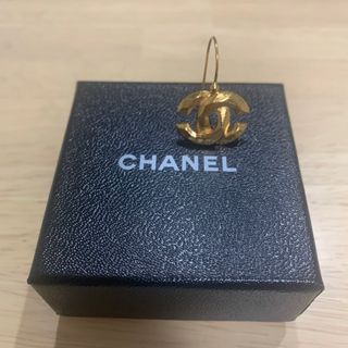 CHANEL - CHANEL 片耳 ピアス ゴールド ビンテージ