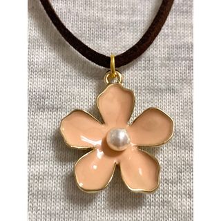 ✴︎SALE✴︎ フラワー ペンダント 花 ハンドメイド ピンク　no.252