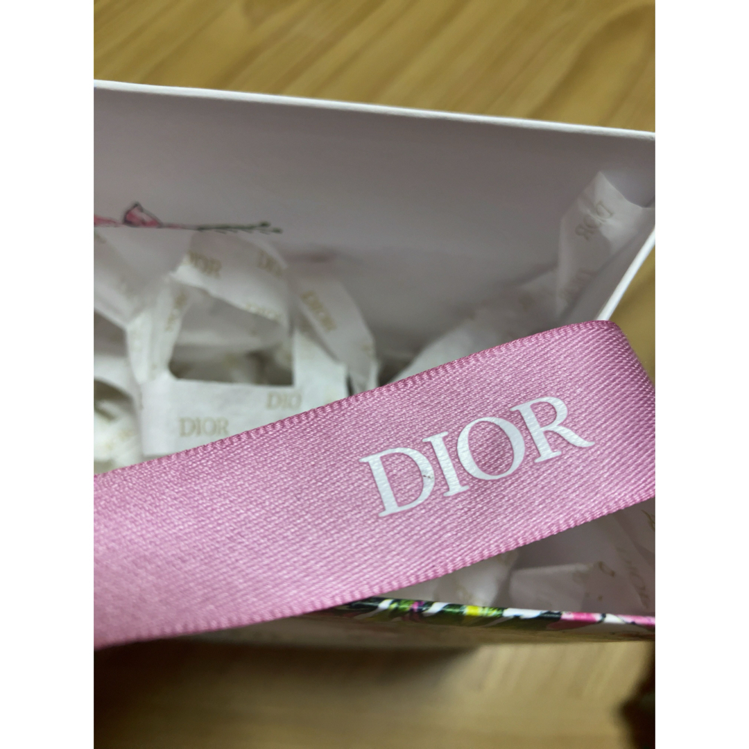 Christian Dior - 1012)【DIOR】2024年バレンタイン限定 Christian Dior - 1012)【DIOR】2024年バレンタイン限定