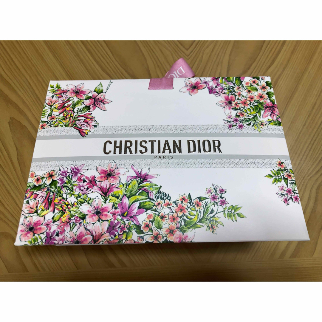 Christian Dior - 1012)【DIOR】2024年バレンタイン限定 Christian Dior - 1012)【DIOR】2024年バレンタイン限定