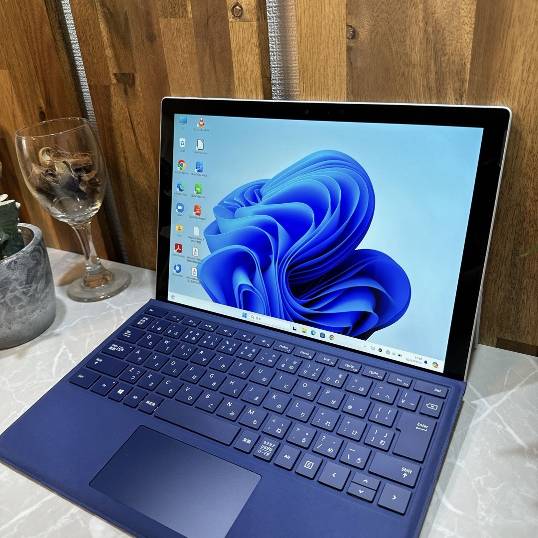 Microsoft(マイクロソフト)のSurface Pro 6☘️メモリ8GB/i5第8世代☘️SSD128GB スマホ/家電/カメラのPC/タブレット(ノートPC)の商品写真