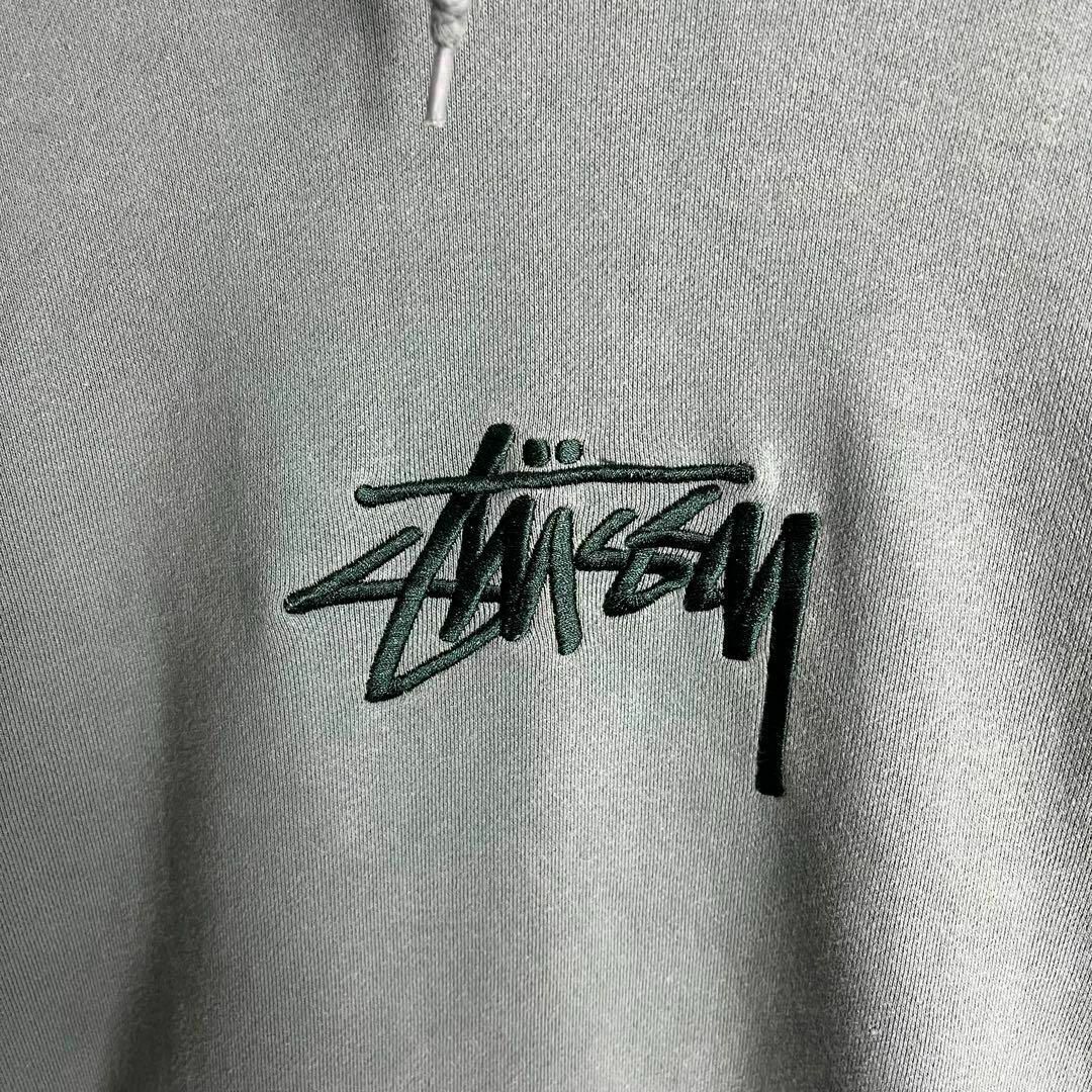 STUSSY(ステューシー)の【最高デザイン】ステューシー☆センター刺繍ロゴ パーカー 人気カラー 即完売品 メンズのトップス(パーカー)の商品写真