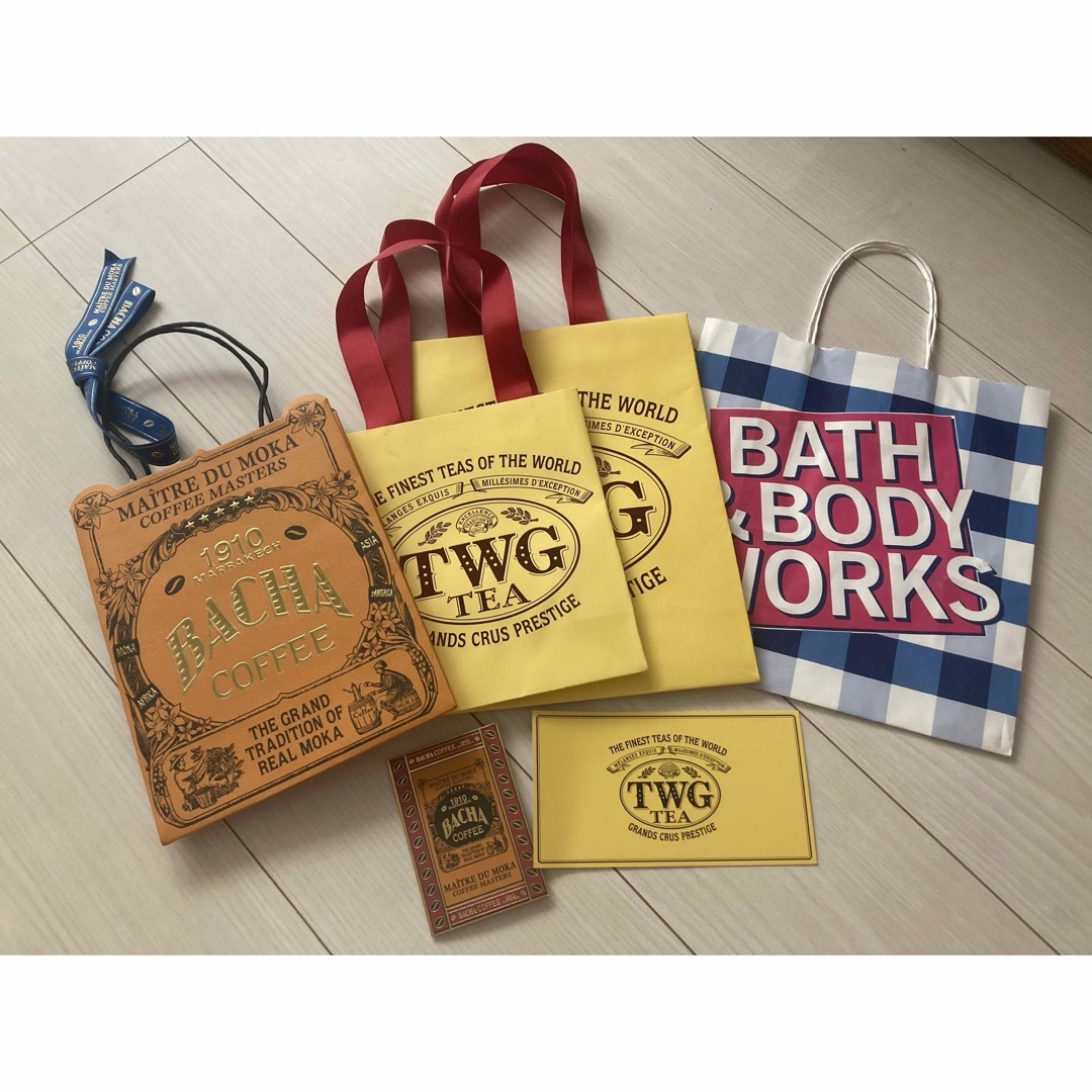 Bath & Body Works(バスアンドボディーワークス)のBACHA TWG ショップ袋　シンガポール レディースのバッグ(ショップ袋)の商品写真