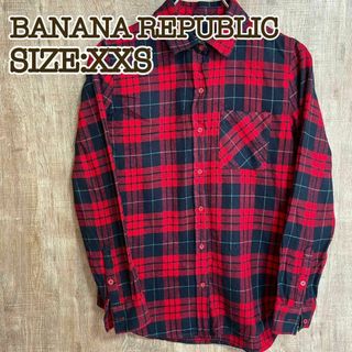 バナナリパブリック(Banana Republic)のBANANA REPUBLICバナナリパブリック　ネルシャツ　赤黒チェックXXS(シャツ/ブラウス(長袖/七分))