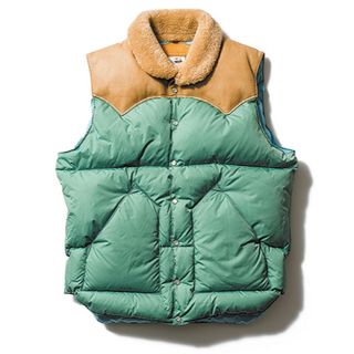 ロッキーマウンテンフェザーベッド(Rocky Mountain Featherbed)の【ほぼ未使用】ROCKY MOUNTAIN CRISTY VEST サイズ40(ダウンベスト)