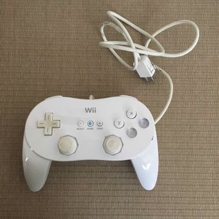 wii コントローラー　白　任天堂(その他)