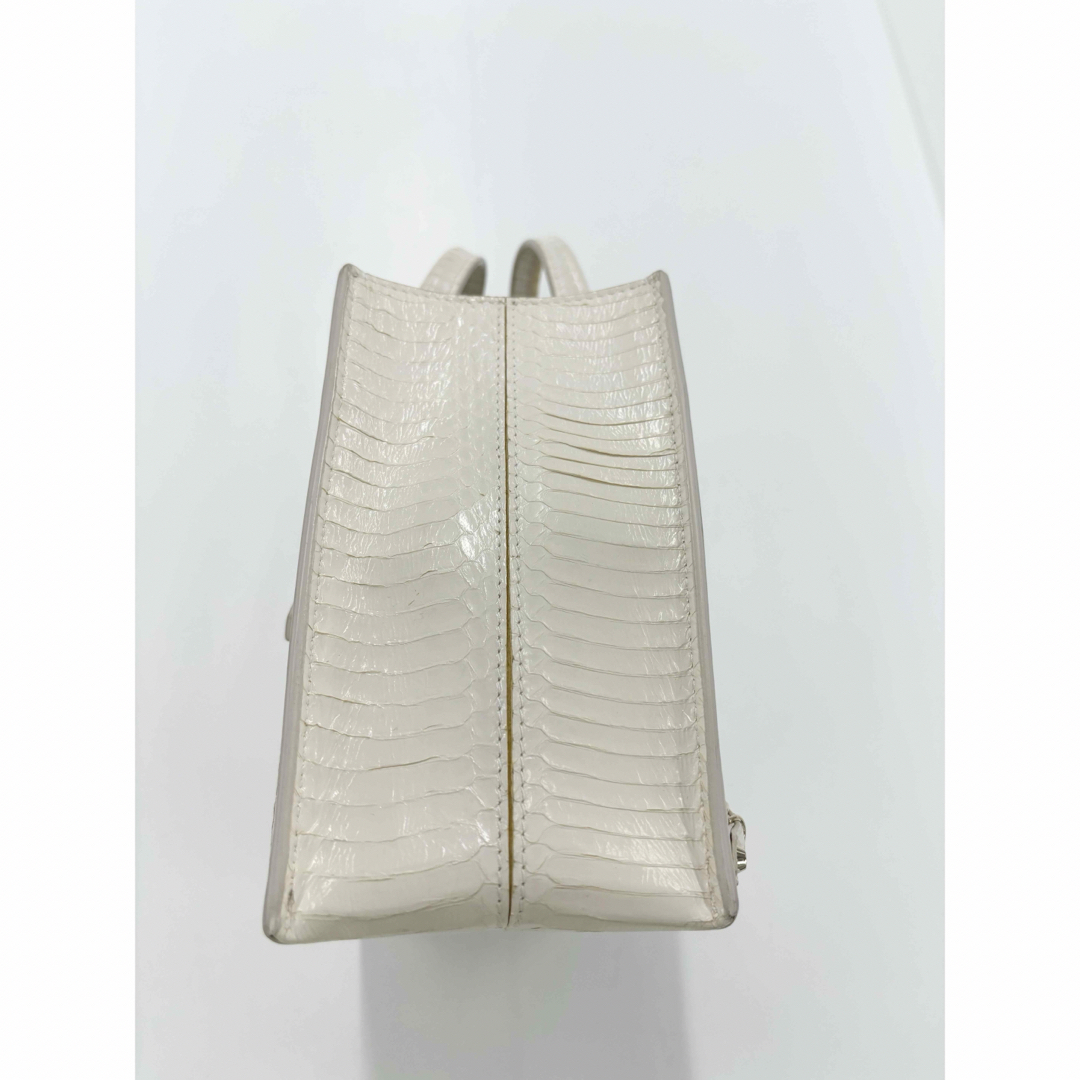BALENCIAGA - 値下げ 美品!バレンシアガ ペーパーミニバッグ 白 BALENCIAGA - 値下げ 美品!バレンシアガ ペーパーミニバッグ 白