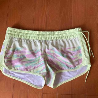 ハーレー(Hurley)のサーフパンツ(サーフィン)