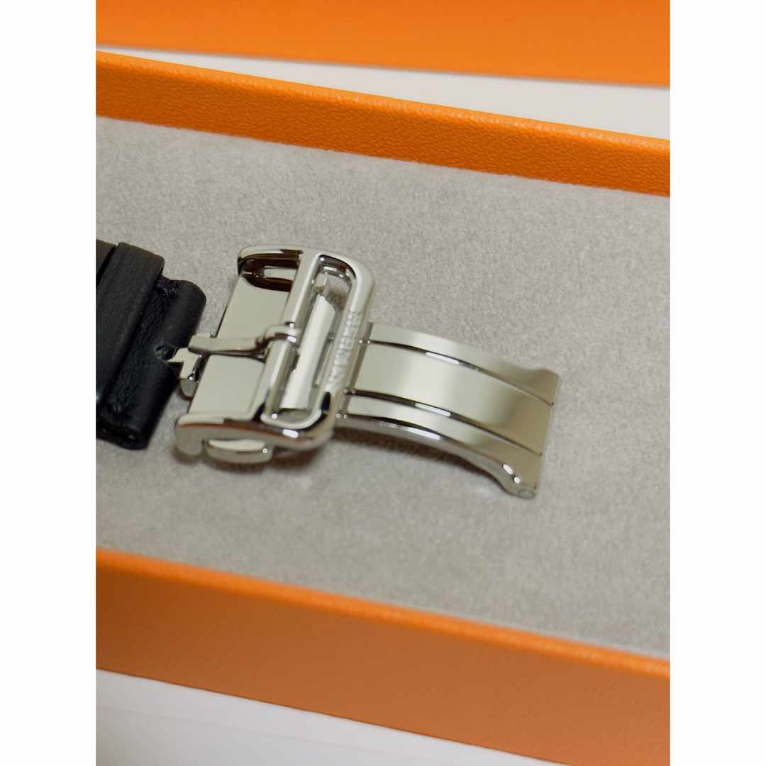 Hermes(エルメス)のアップルウォッチ専用 エルメス Dバックル Apple Watch ブラック メンズの時計(レザーベルト)の商品写真