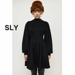 スライ(SLY)のSLY　スライ　ミニ　ワンピース　黒　パフスリーブ　ブラック　フレア　ハイネック(ミニワンピース)