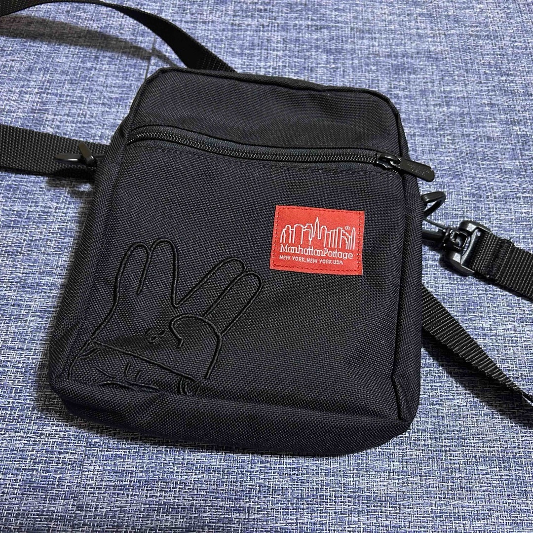 Manhattan Portage(マンハッタンポーテージ)の東海オンエアマンハッタンポーテージコラボショルダーバック エンタメ/ホビーのタレントグッズ(男性タレント)の商品写真