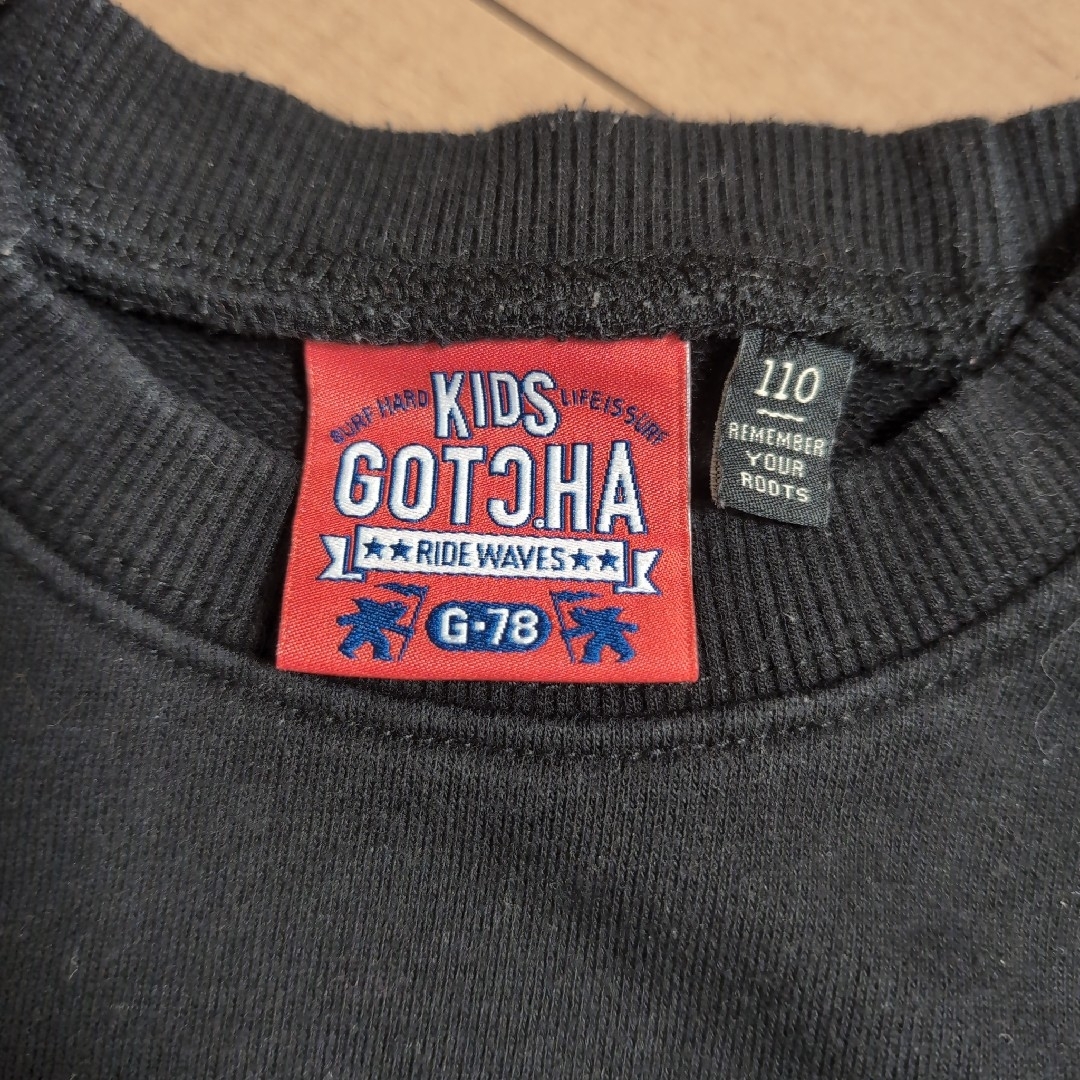 GOTCHA(ガッチャ)のトレーナー ブラックトレーナー  110 GOTCHA キッズガッチャ キッズ/ベビー/マタニティのキッズ服男の子用(90cm~)(Tシャツ/カットソー)の商品写真