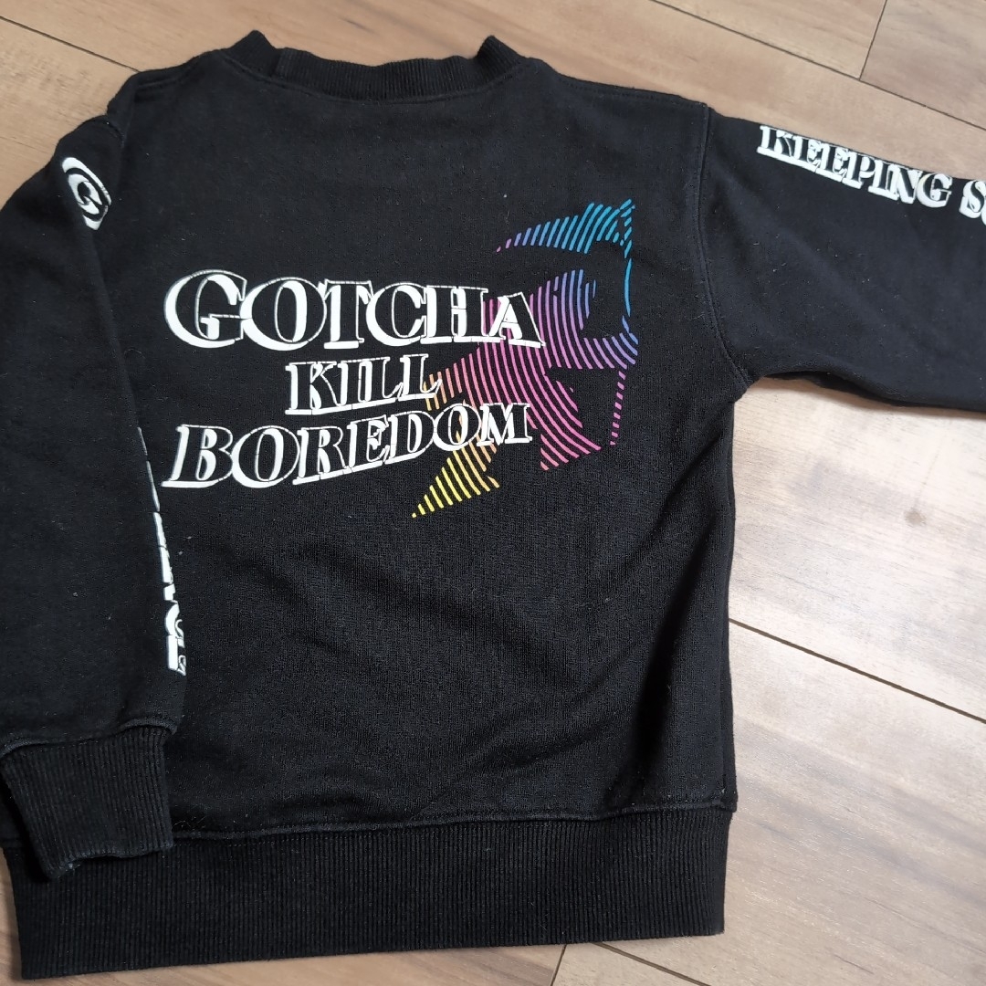 GOTCHA(ガッチャ)のトレーナー ブラックトレーナー  110 GOTCHA キッズガッチャ キッズ/ベビー/マタニティのキッズ服男の子用(90cm~)(Tシャツ/カットソー)の商品写真