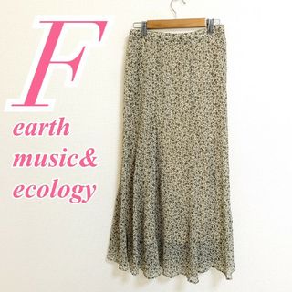 アースミュージックアンドエコロジー(earth music & ecology)のアースミュージックアンドエコロジー　フレアスカート　F　ベージュ　ブラウン　花柄(ロングスカート)