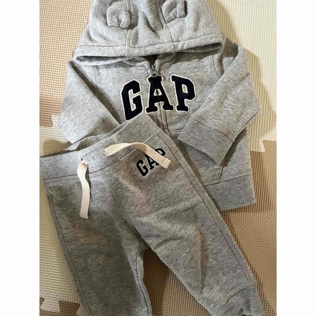 babyGAP(ベビーギャップ)のbabyGAP キッズ/ベビー/マタニティのベビー服(~85cm)(トレーナー)の商品写真