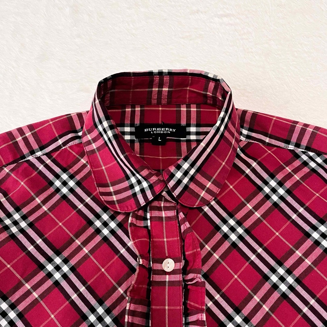 BURBERRY(バーバリー)の【美品】バーバリーロンドン　ノバチェック　レッド　フリルブラウス・シャツ　L レディースのトップス(シャツ/ブラウス(長袖/七分))の商品写真