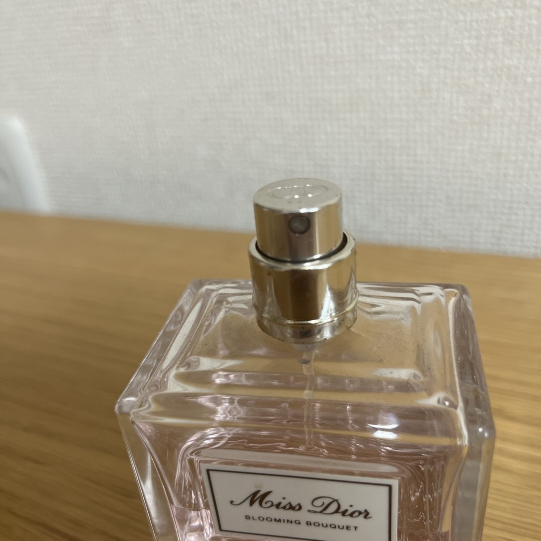 Dior(ディオール)の【お値下げ！】ミス ディオール ブルーミング ブーケ オードゥ トワレ コスメ/美容の香水(香水(女性用))の商品写真