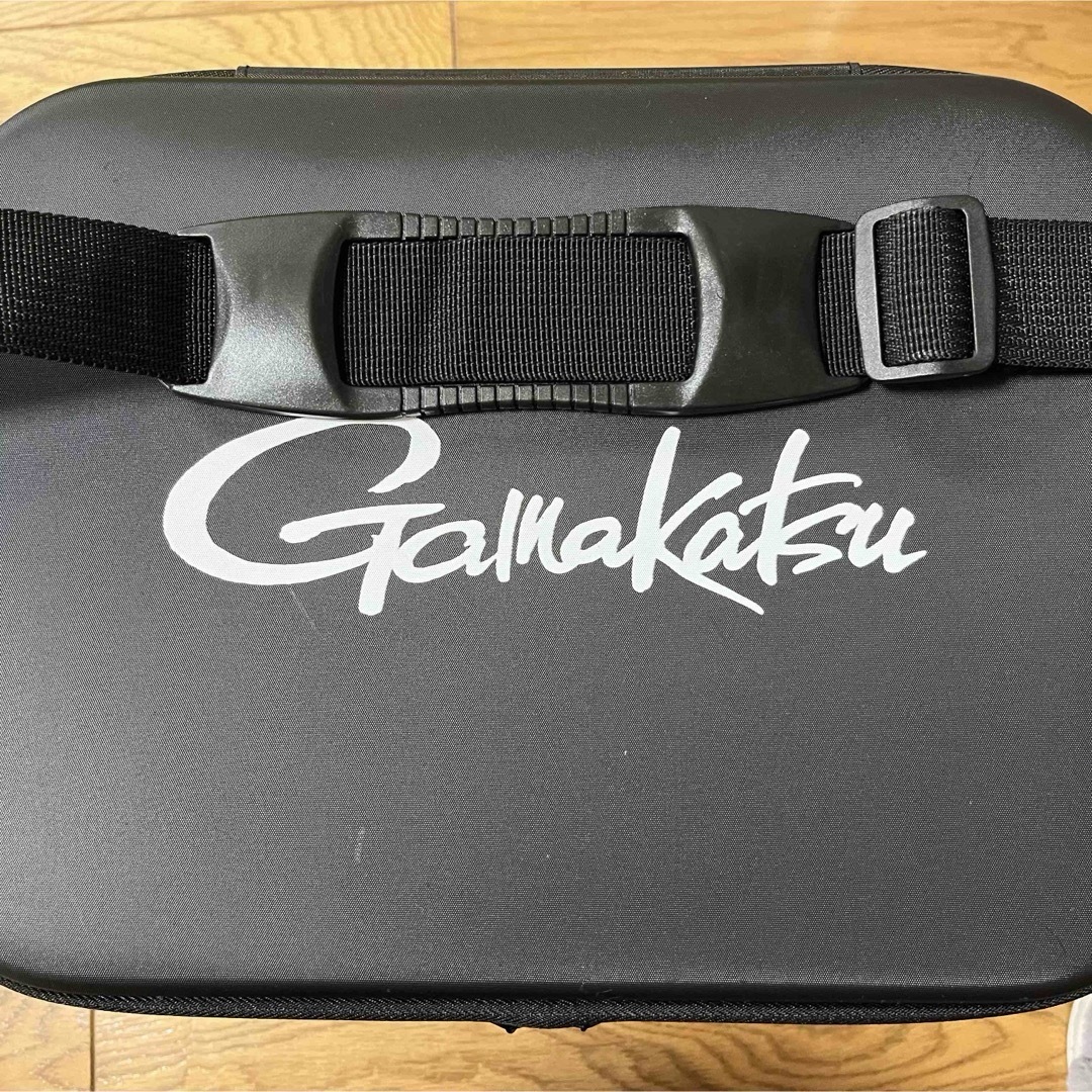 がまかつ(ガマカツ)のGamakatsu  タックルバッカン18 GM2582  スポーツ/アウトドアのフィッシング(その他)の商品写真