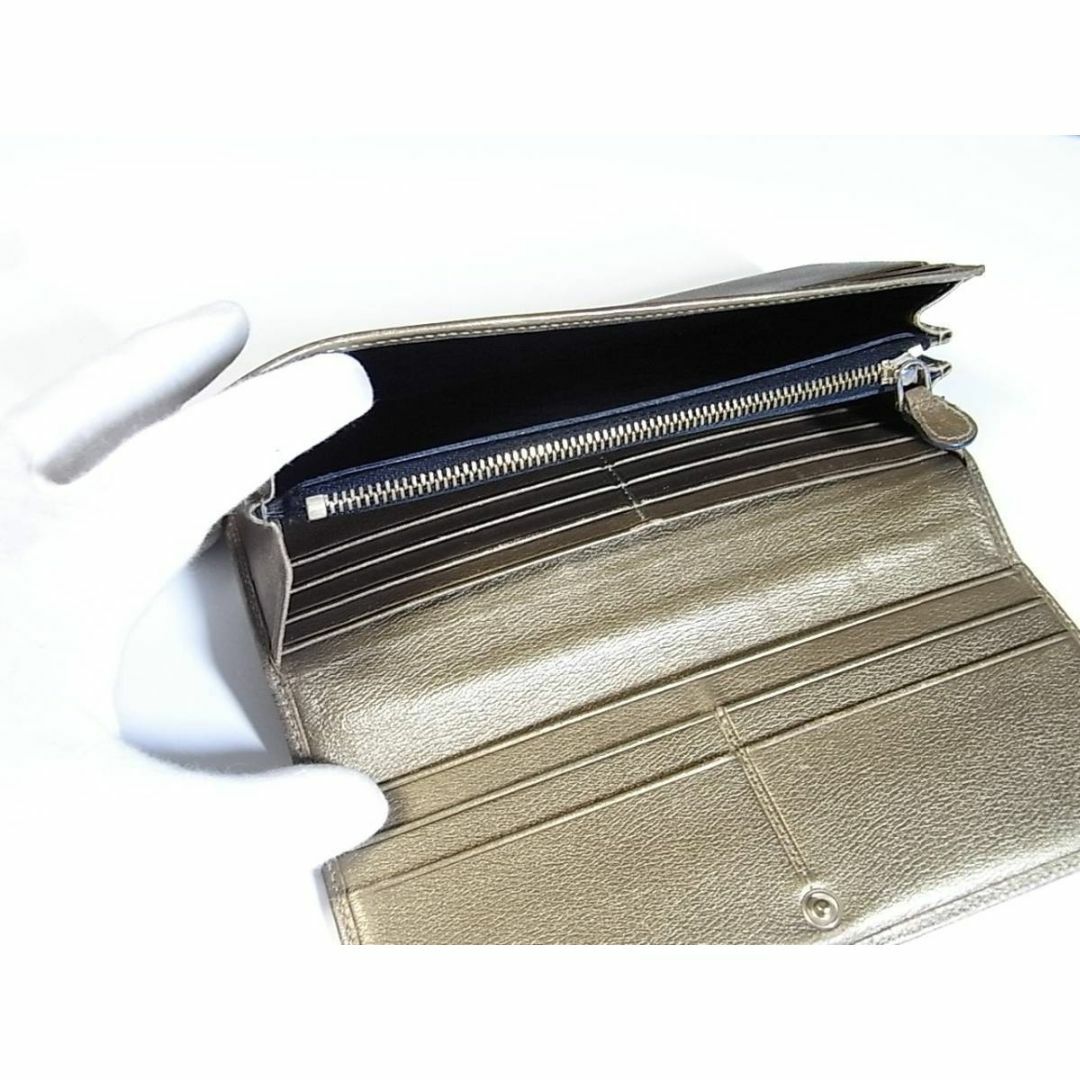LOEWE(ロエベ)のロエベ アナグラム カーフ製小銭入れ付き長財布 マッドゴールド レディースのファッション小物(財布)の商品写真