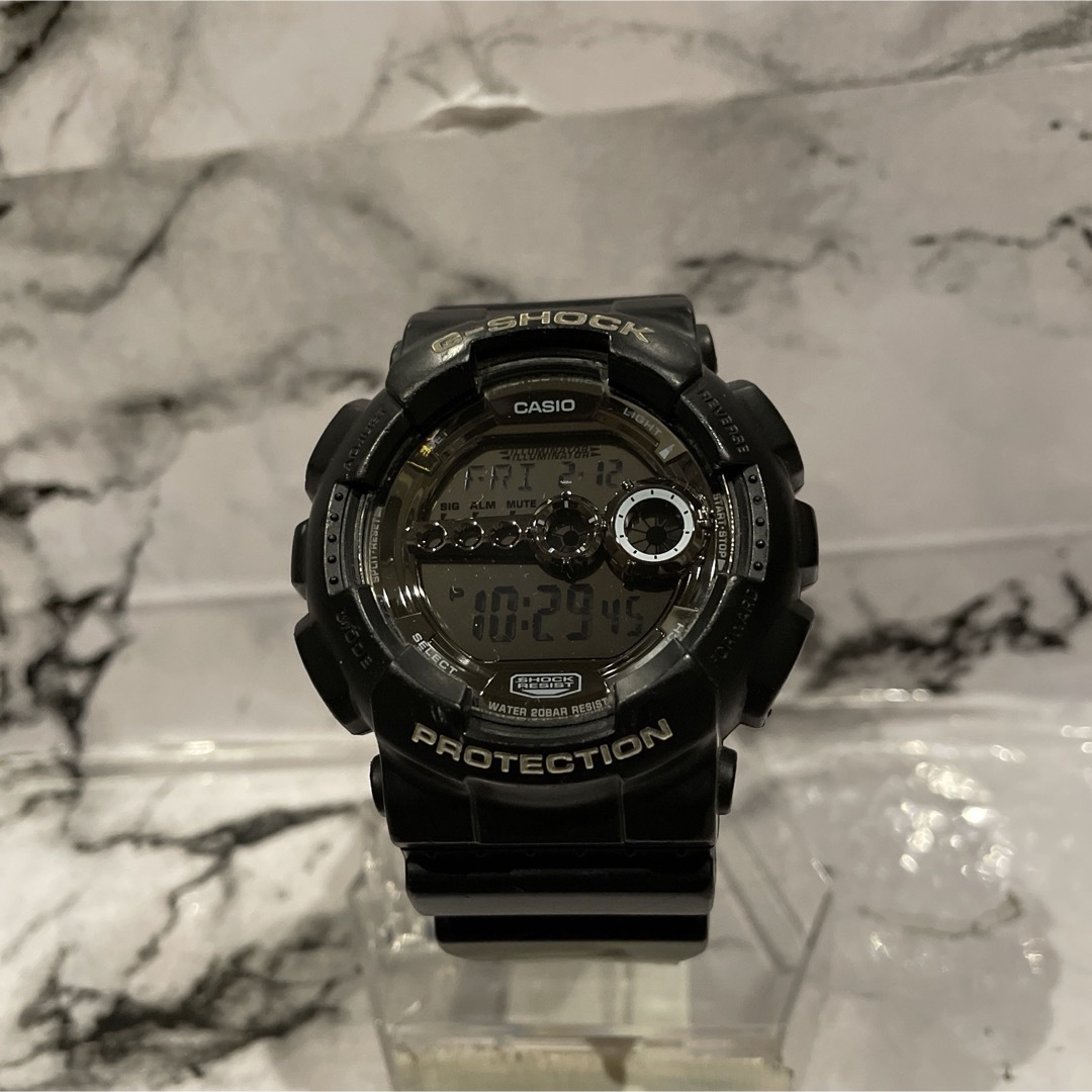 CASIO(カシオ)のCASIO G-SHOCK GD-100BW メンズの時計(腕時計(デジタル))の商品写真