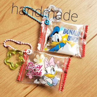 ディズニー(Disney)のハンドメイド パッケージリメイクお菓子キーホルダーチャーム ドナデジ マシュマロ(キーホルダー/ストラップ)