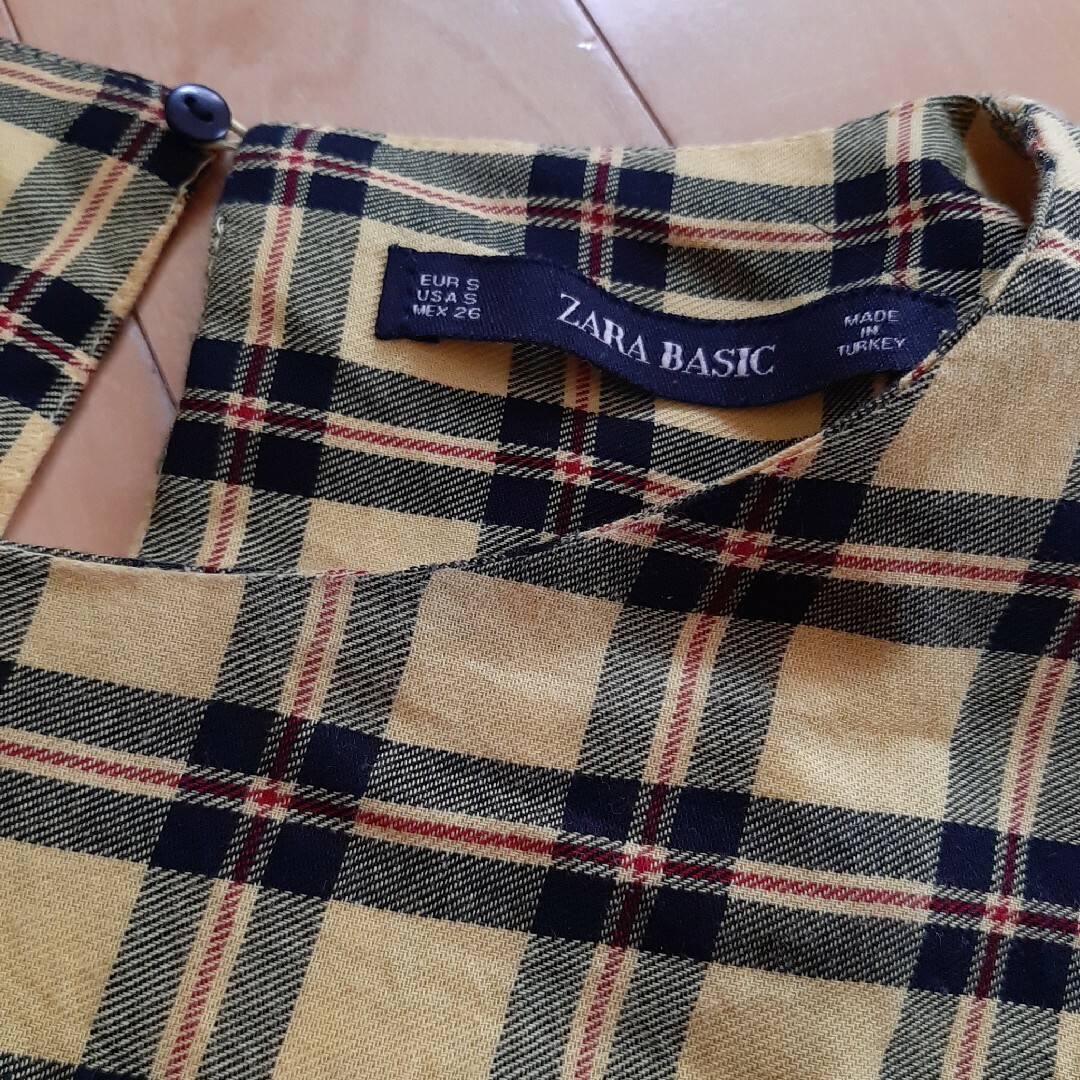 ZARA(ザラ)のZARA BASICチェックブラウス·S レディースのトップス(シャツ/ブラウス(長袖/七分))の商品写真