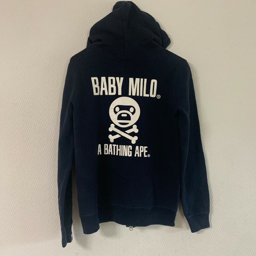 A BATHING APE(アベイシングエイプ)のAPE BABY MILO ジップパーカー スカル 骸骨 マリン 海賊 メンズのトップス(パーカー)の商品写真