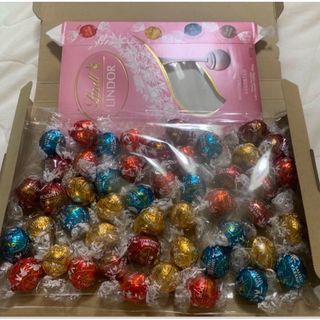 Lindt - リンツ　チョコレート　リンドール　ピンク　アソート　食品　菓子　おやつ　デザート