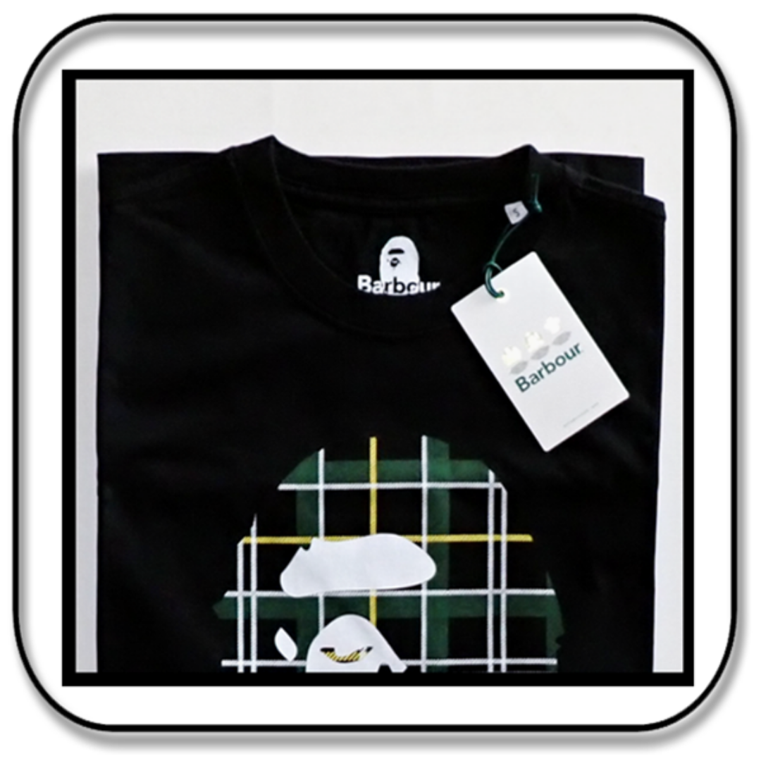 A BATHING APE(アベイシングエイプ)のBAPE x Barbour　APE HEAD Ｔシャツ　ブラック　サイズＳ メンズのトップス(Tシャツ/カットソー(半袖/袖なし))の商品写真