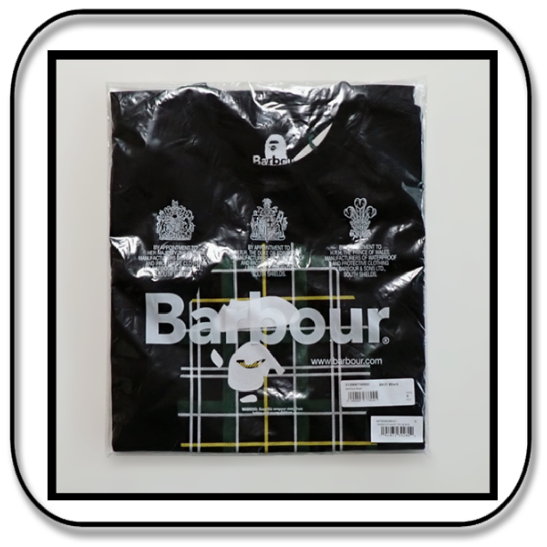 A BATHING APE(アベイシングエイプ)のBAPE x Barbour　APE HEAD Ｔシャツ　ブラック　サイズＳ メンズのトップス(Tシャツ/カットソー(半袖/袖なし))の商品写真