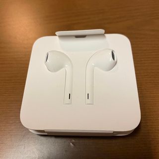 アップル(Apple)のApple 純正　イヤホン(ヘッドフォン/イヤフォン)