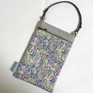 ハンドメイド ☆ スマホポーチ 花柄(ポーチ)