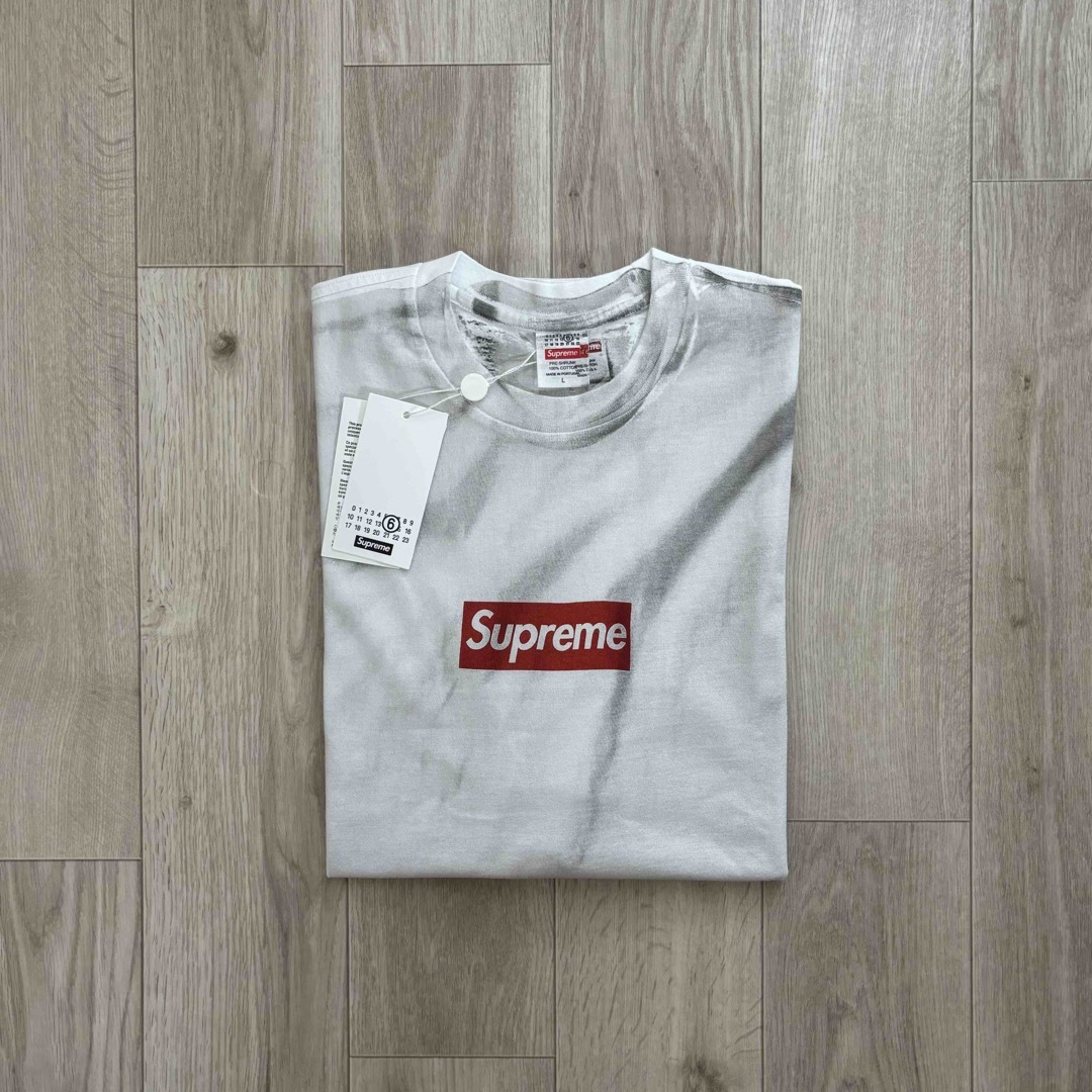 Supreme(シュプリーム)のSupreme MM6 Maison Margiela Box Logo Tee メンズのトップス(Tシャツ/カットソー(半袖/袖なし))の商品写真